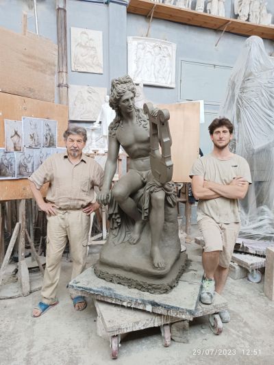 Apollo Citaredo (2023), copia in creta dall’originale (Museo Nazionale Romano)