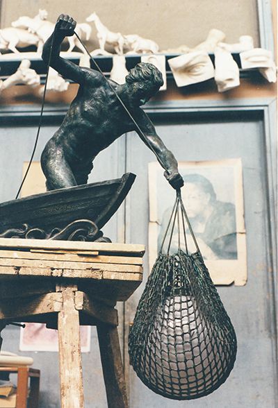 Pescatore con lampada, bronzo (2000)