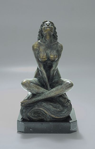 Female nude, bronze, h 28 x 16 x 14, 2005 (Photo Giorgio Cespa)