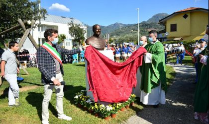 Inaugurato un busto dedicato a Don Beniamino Bedini